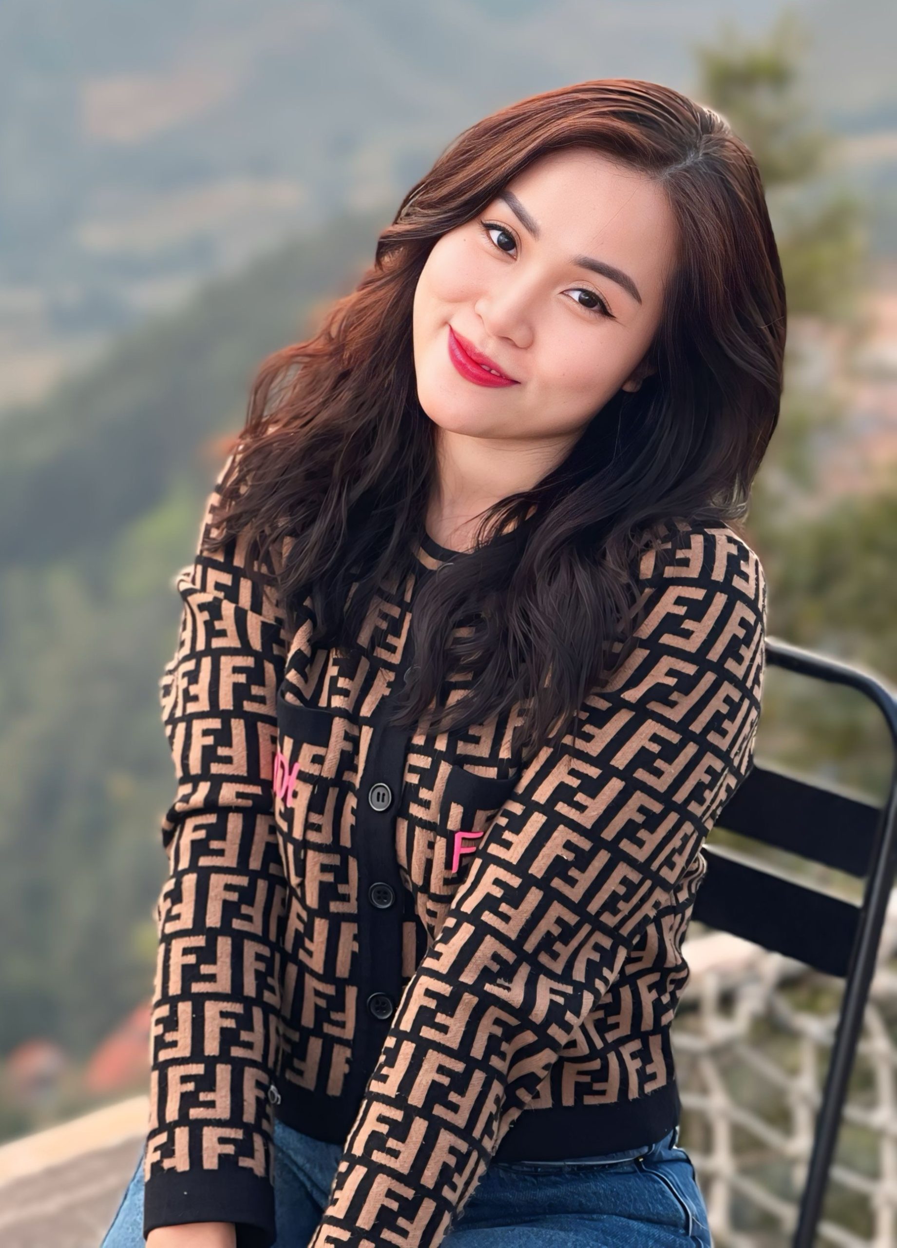 Liên hệ